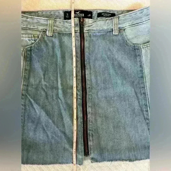 Hollister Two Toned Denim Cutoff Zipper Skirt Size 11 - Picture 4 of 4